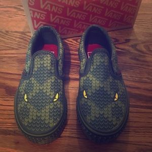 NIB Boys Vans Slip on Sneakers 🐍